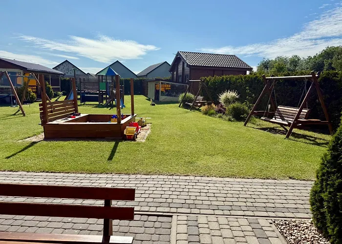 Lazurowy Brzeg 別荘 ミエレンコ