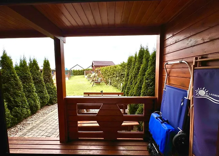 別荘 Lazurowy Brzeg ミエレンコ